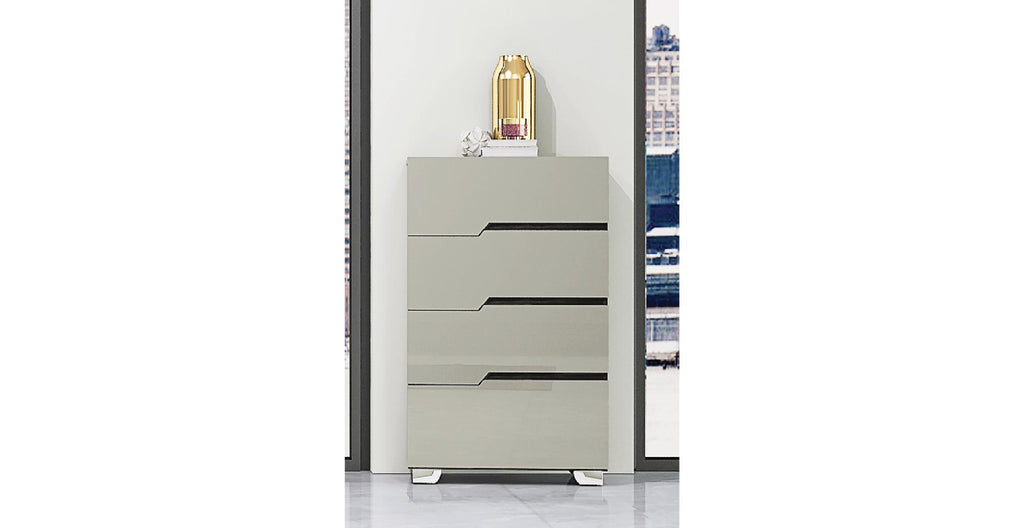 Skylar queen bedroom set